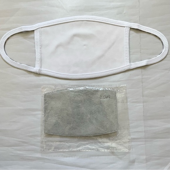 Youth leopard print face mask with removable filter - Picture 2 of 4